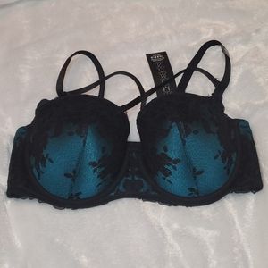 Torrid Curve NWT Lace Push-Up Strapless Bra 38DD